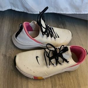 Women’s Nike Tennis Shoes Size 11